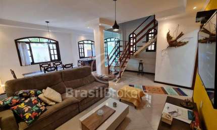 Casa de Condomínio à venda com 178,00m² e 3 quartos em Vargem Pequena, Rio de Janeiro - rj