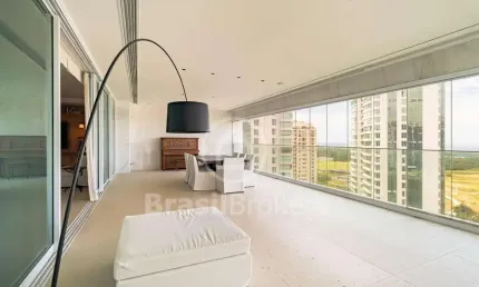 Apartamento em condomínio de alto padrão - vista mar na BARRA DA TIJUCA!