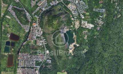 Terreno à venda na Estrada dos Bandeirantes, Vargem Pequena, Rio de Janeiro