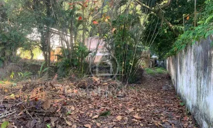 Terreno à venda na Estrada dos Bandeirantes, Curicica, Rio de Janeiro