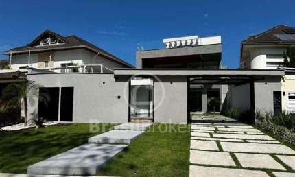 Casa de Condomínio à venda com 350,00m² e 4 quartos em Barra da Tijuca, Rio de Janeiro - rj