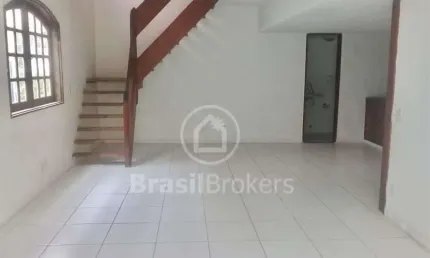 Casa de Vila à venda com 216,00m² e 4 quartos em Recreio dos Bandeirantes, Rio de Janeiro - rj