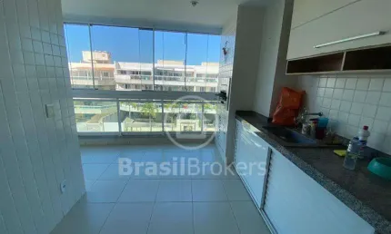 Ótimo apartamento localizado em um condomínio com segurança 24 horas e oferece uma infraestrutura completa.