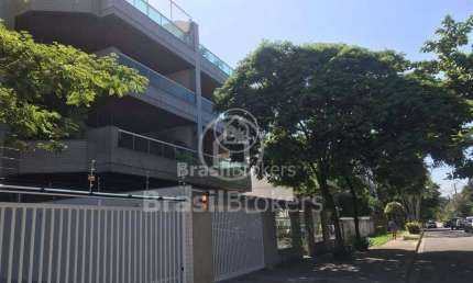 EDIF SAO FRANCISCO DE ASSIS - Cobertura Duplex 3 quartos, sendo 3 suítes