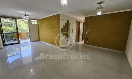 Apartamento Reformado de 3 Quartos de Frente - Recreio