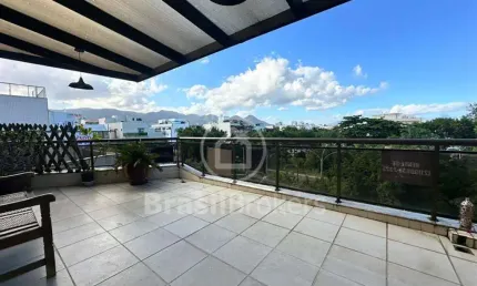 Cobertura no Recreio dos Bandeirantes -  2 suítes, 2 vagas de garagem, Espaço gourmet e Vista Livre