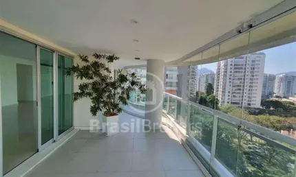 Excelente apartamento com 4 suites e 4 vagas no condominio  peninsula