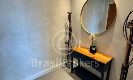 Santa Mônica Jardins: Apartamento 233m² | Porteira Fechada |  4 Suítes | Varanda Gourmet | Sol da Manhã | Andar Alto.