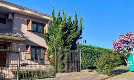 Casa para Venda em Caxias do Sul, Sagrada Família, 3 dormitórios, 1 suíte, 3 banheiros, 3 vagas