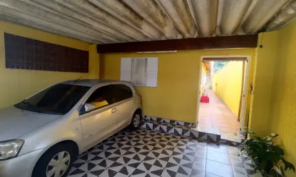 Casa térrea com edícula com 3 dormitório churrasqueira de 142m