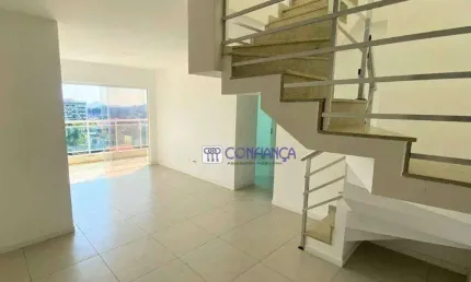 Cobertura Espetacular de 2 Quartos com Suíte em Localização Privilegiada