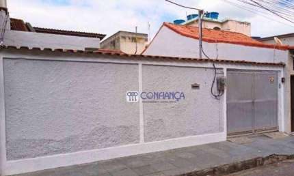 Kitnet com Terreno amplo, no Brito por R$ 180.000 - Campo Grande - RJ