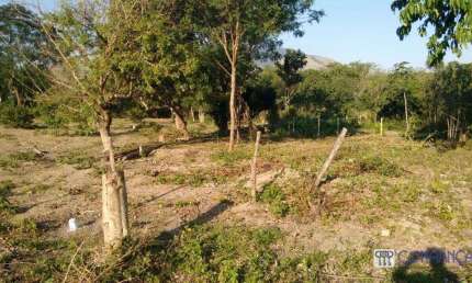 Terreno à venda na Estrada Rio-São Paulo, Km 32, Nova Iguaçu