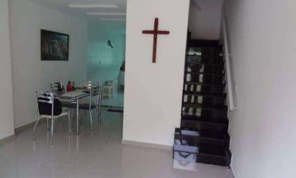 Casa com 2 quartos à venda na Rua Namur, 325, Vila Valqueire, Rio de Janeiro