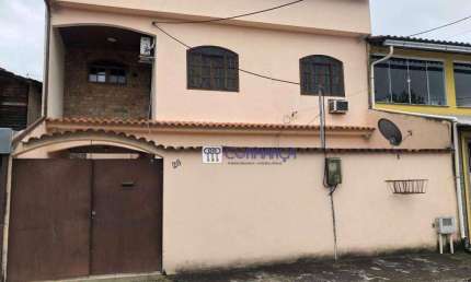 Belissima casa duplex localizada em bairro muito tranquilo!