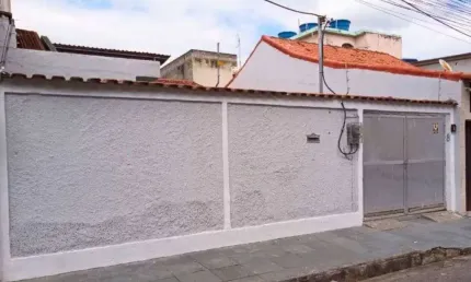 Kitnet com terreno amplo, no brito por r$ 180.000 - campo grande - rj