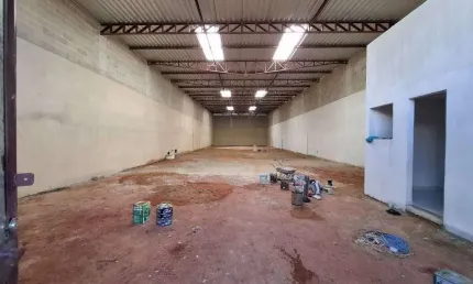 Galpão para alugar, 650 m² por r$ 18.000,00/mês - campo grande - rio de janeiro/rj