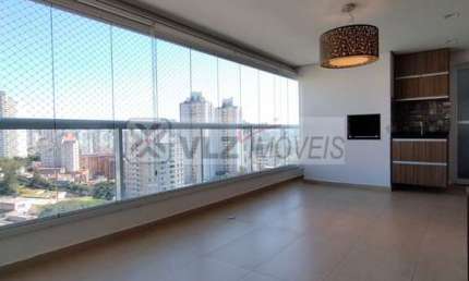 Apartamento na Aclimação com 3 dormitórios, suíte e 2 vagas