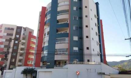 Apartamento à Venda no Centro de Jaraguá do Sul / SC