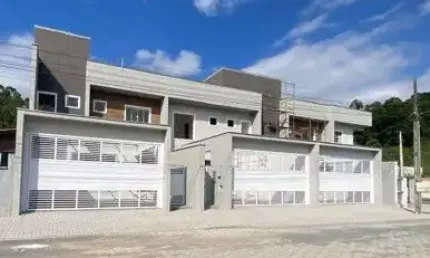 Lindo Geminado com 137 m2 a venda no bairro Amizade