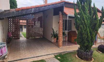 Casa de 351 m2 c/ 5 dorm. área de 1000 m2 no Cond. Tereza Cristina em Jundiaí