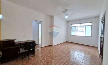 Apartamento à Venda 65m², condomínio fechado, 2 quartos, vaga de garagem na Praça do Carmo