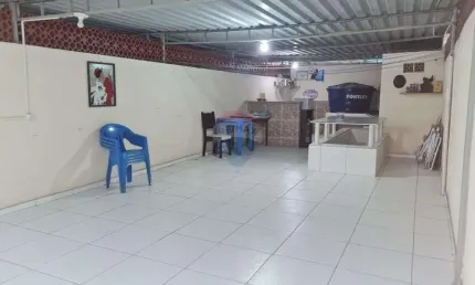 Apto tipo Casa 2 Quartos, 2 banheiros e terraço à Venda em Olaria