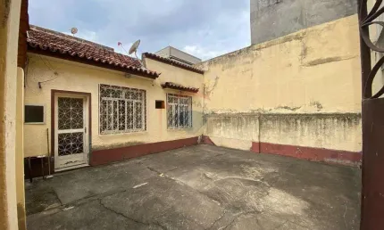 Rua Cintra na Penha Circular  - Casa  de fundos -  com Quintal  80m2 -   R$ 205.000