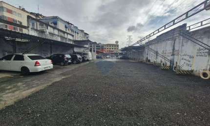 Imóvel comercial na avenida Ernani Cardoso, 157 1300 m