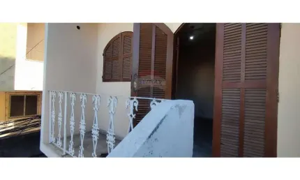 Casa duplex em estilo colonial com 80m2, em brás de pina- rj