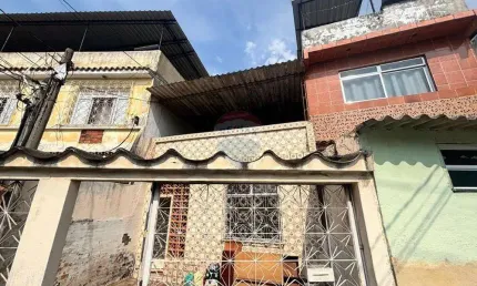 Casa com 4 quartos à venda em Olaria, Rio de Janeiro 