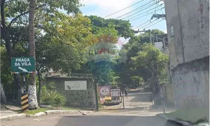 Casa de condominio, com moveis planejados ,terraço e vaga, benfica, rio de janeiro