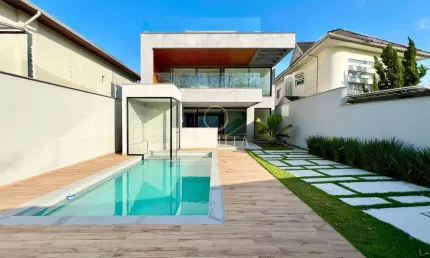 Casa em Condominio em Barra da Tijuca  -  Rio de Janeiro