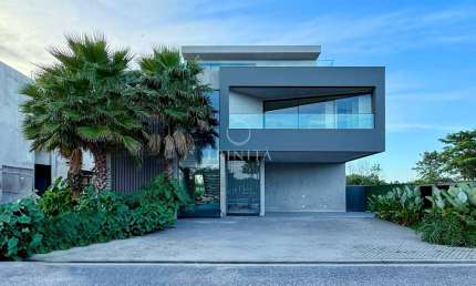 Casa em Condominio em Barra da Tijuca  -  Rio de Janeiro