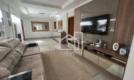 Casa com 3 dormitórios à venda, 250 m² por R$ 1.100.000 - Saraiva - Uberlândia/MG