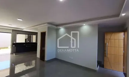 Sobrado com 3 dormitórios à venda, 127 m² por R$ 590.000,00 - Aclimação - Uberlândia/MG