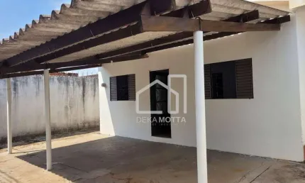 Casa com 4 dormitórios à venda, 100 m² por R$ 380.000 - Jardim das Palmeiras - Uberlândia/MG