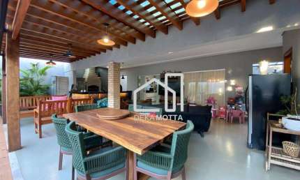 Casa com 3 quartos à venda no Jardim Karaíba, Uberlândia 