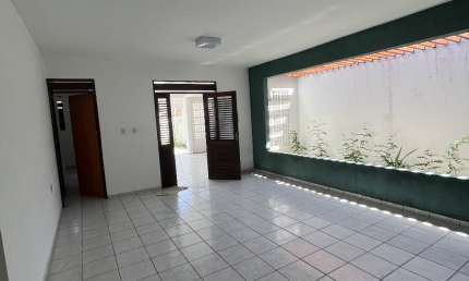 Casa com 3 quartos para alugar na Rodovia BR-230, 46, Brisamar, João Pessoa