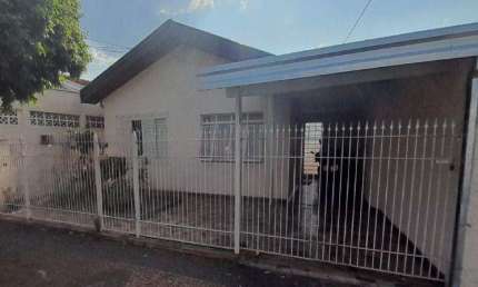 Casa à venda, 3 quartos, 2 vagas, Jardim São Pedro - Americana/SP