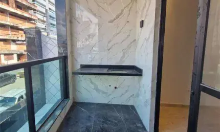 Linda casa de condomínio com 2 dormitórios no bairro aviação!
