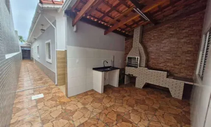 EXCELENTE CASA DE 3 DORMITÓRIOS  NO  BAIRRO CAIÇARA EM PRAIA GRANDE!