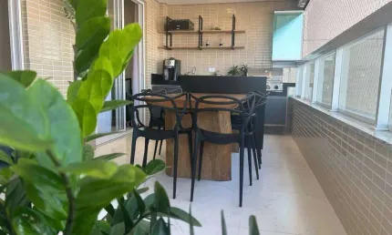 EXCELENTE APARTAMENTO DE 3 DORMITÓRIOS NO CANTO DO FORTE!