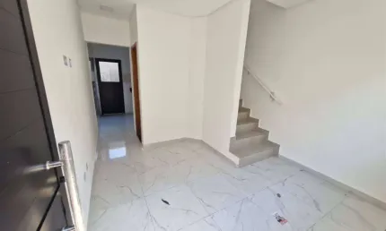 EXCELENTE SOBRADO DE CONDOMÍNIO COM 2 DORMITÓRIOS NO BAIRRO CAIÇARA EM PRAIA GRANDE!
