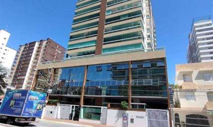 Excelente apartamento de 03 dormitórios, sendo 02 suítes, 03 vagas de garagem, sacada gourmet envidraçada. O imóvel está localizado na Vila Caiçara, bairro que vem recebendo cada vez mais investimento
