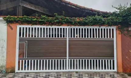 Casa com 2 quartos à venda na Rua Vila Mirim, 551, Vila Mirim, Praia Grande