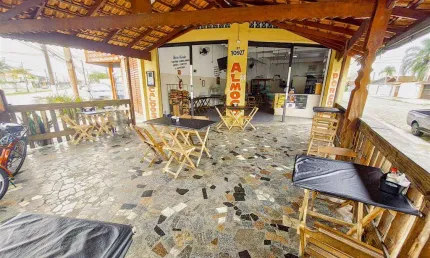 Imagine-se possuindo um ponto comercial no Maracanã, Zona 1, onde a vida corre vibrante e dinâmica. Este restaurante, com faturamento diário de R$ 1.000,00 (somente almoço), e mensal de R$ 60.000,00 o