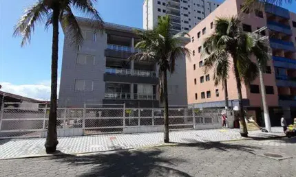 Excelente apartamento de 02 dormitórios, 01 vaga de garagem, sacada envidraçada. o imóvel está localizado no jardim imperador, bairro que tem recebido muita valorização através de recentes investiment