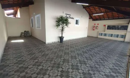 Excelente casa de condomínio de 01 dormitório. O imóvel está localizado na Vila Mirim, bairro que vem recebendo e cada vez mais investimentos na infraestrutura, proporcionando mais comodidade e segura