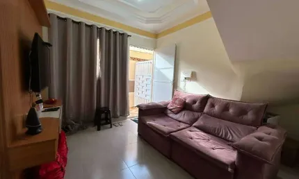 EXCELENTE CASA DE CONDOMÍNIO COM 02 DORMITÓRIOS NO BAIRRO ESMERALDA EM PRAIA GRANDE!